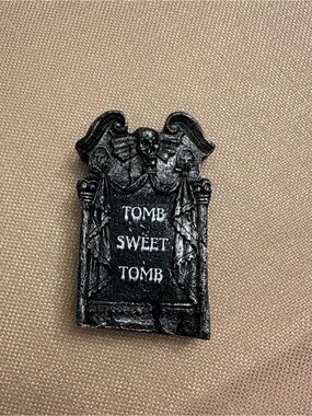 Tomb Sweet Tomb Halloween Tombstone Decoration - Black